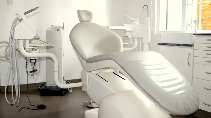 Modern Dental Care Floreal Surgery room